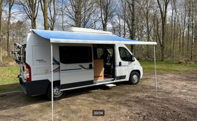 4p Adria Twin buscamper