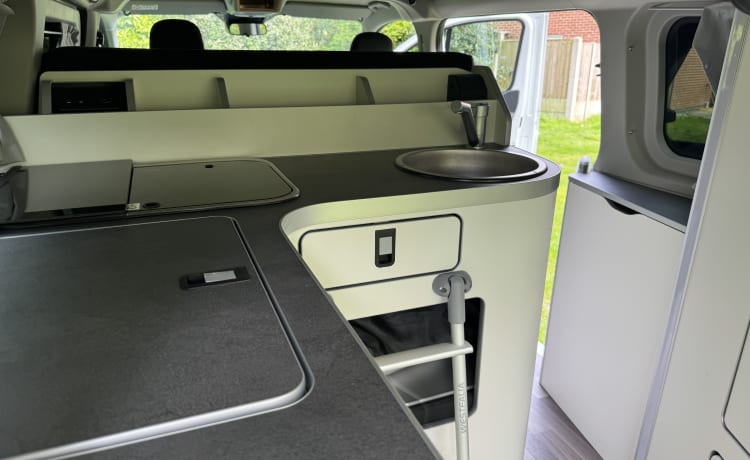 Henry – 4 berth Ford campervan from 2022