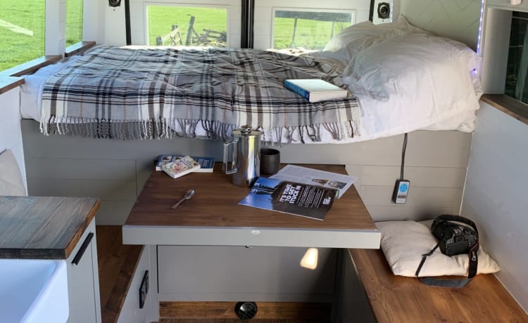 Caspian – Beautiful Light and Airy Camper