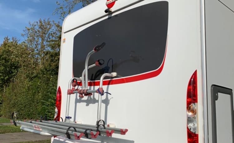 De Ixeo – Neat camper completo famiglia in affitto Burstner Ixeo