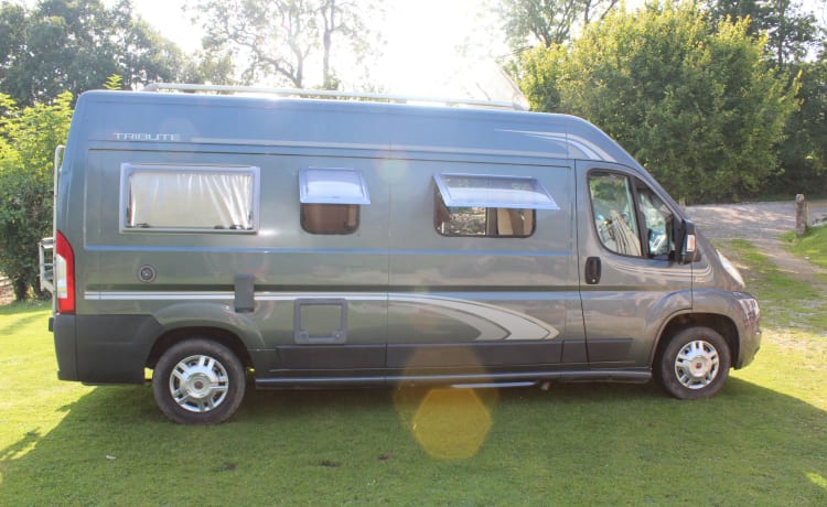 Free Camper – Easy to drive and park 