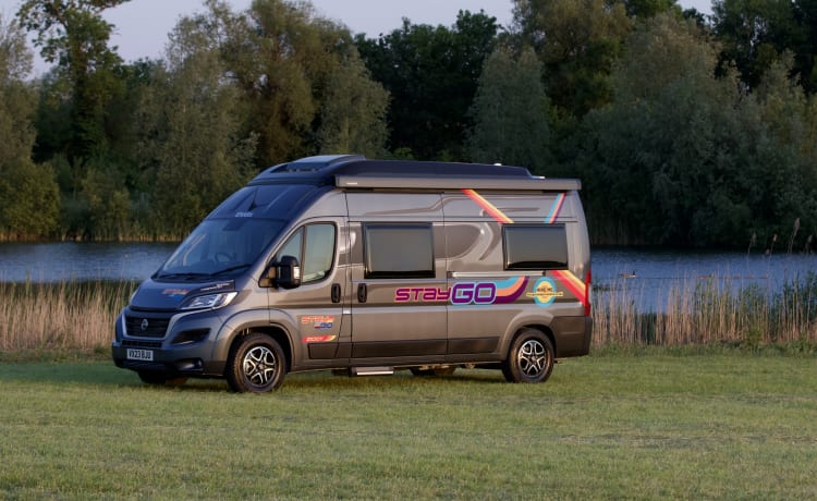 Ziggy – ZIGGY- Gloednieuwe automatische Elddis GTV80 camper voor zelfverhuur