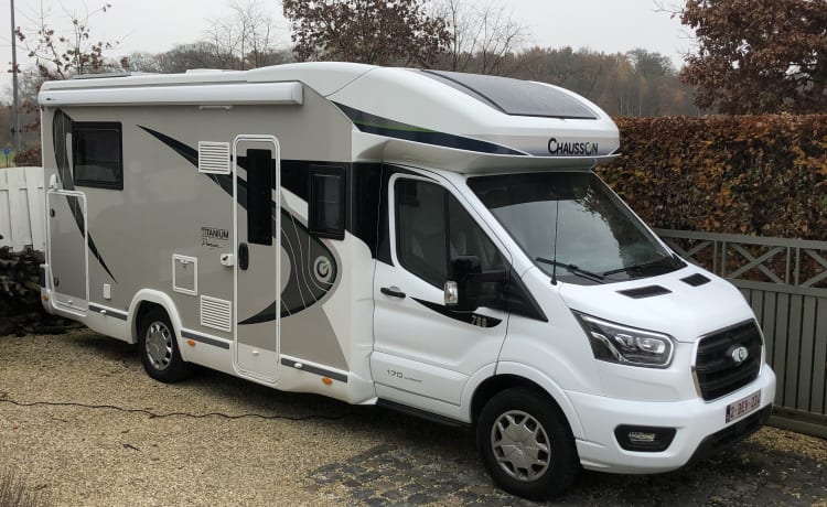 Ford 2BEV234 – 4p Chausson Half-Integraal uit 2021