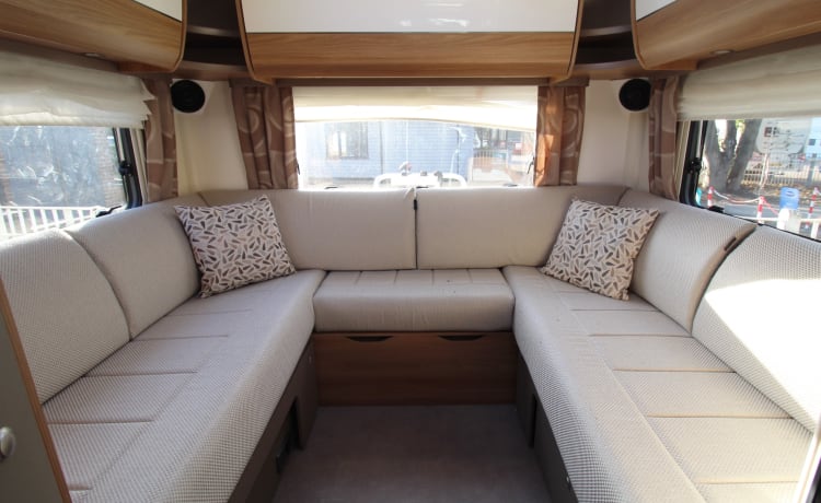 6 berth Bailey semi-integrated from 2017