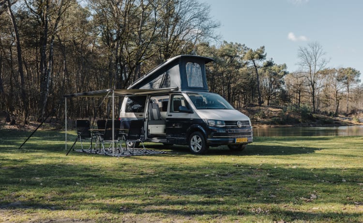 4 persoons Volkswagen T6 camper uit 2023