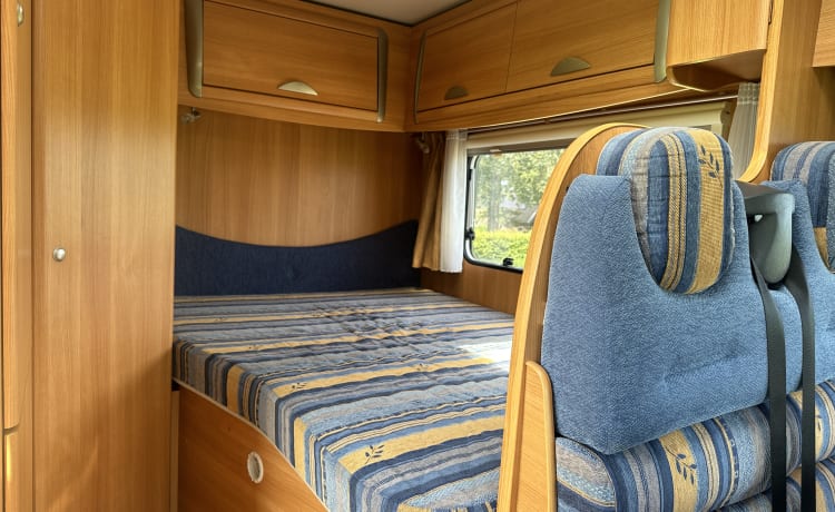 Flash 02 – Compact motorhome of 560 length with air conditioning Flash 02