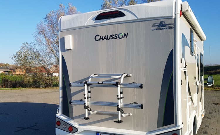 Bella casa mobile Chausson completamente attrezzata per 2 persone