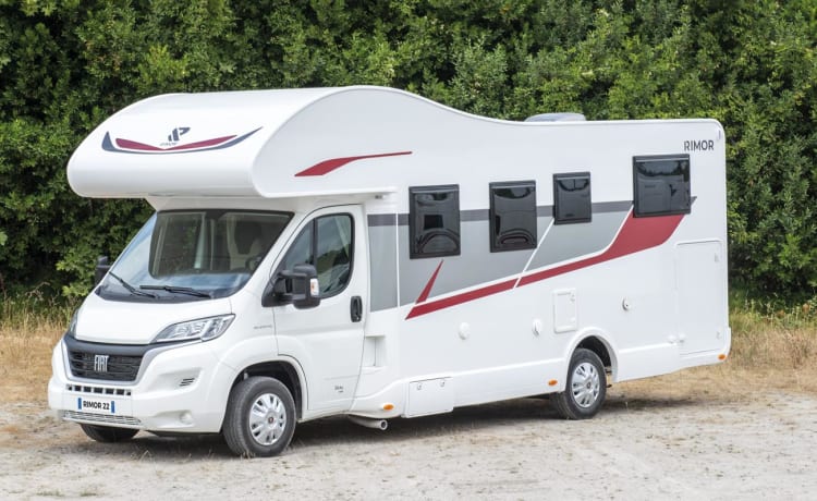 spacious family campers, year 2022 + 2019, 5-person family campers