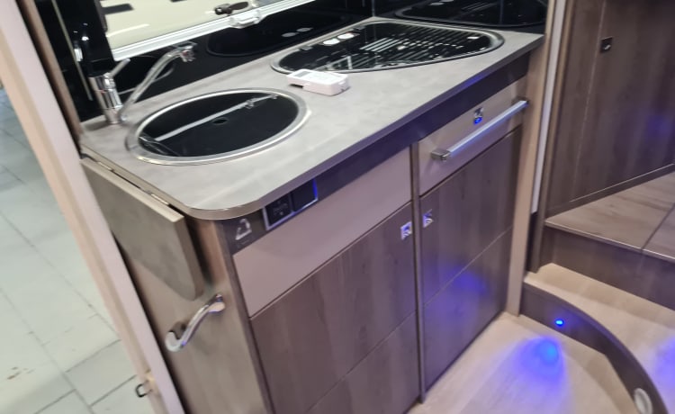 Camper vrijheid op top niveau – 4p Challenger semi-integrated from 2019