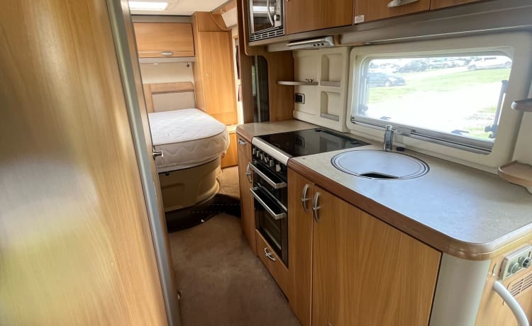 Big Bertha  – 4 berth Swift integrated from 2012