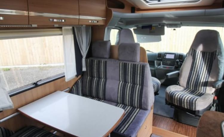 Rosie – Home from home 4 berth   TEC coach built in to 2013