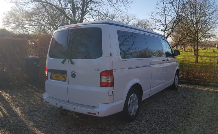 Kever – Volkswagen Wohnmobil für 3 Personen, Baujahr 2012