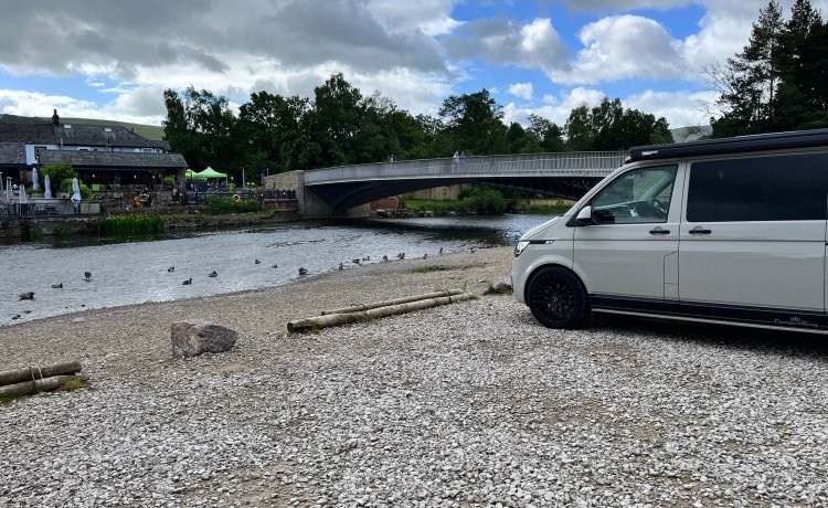 Vera – Volkswagen Transporter met 4 slaapplaatsen