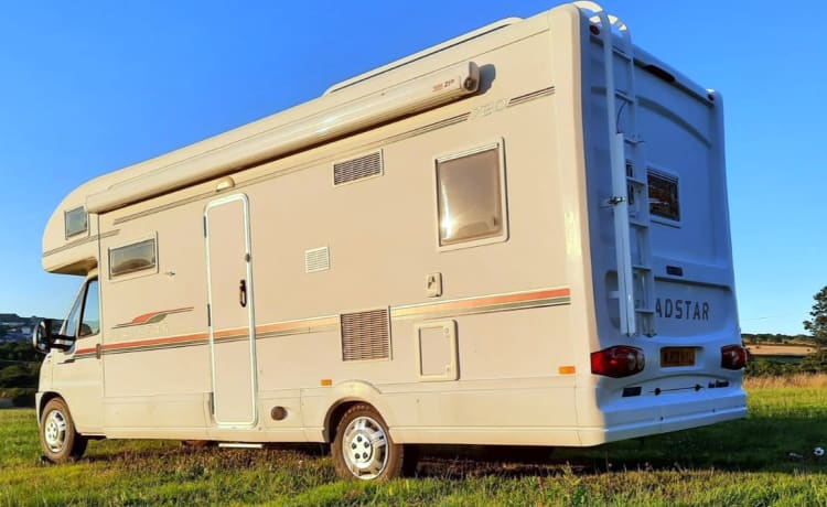 'Roadie' – 5 berth Lunar Roadstar