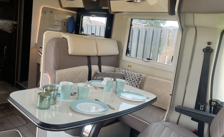 4+1p McLouis luxe-mobilhome uit 2020