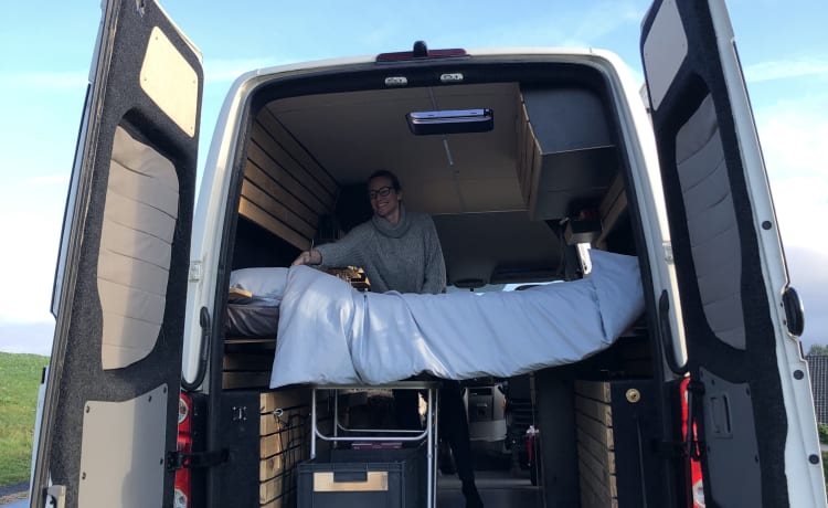 Kai – Camping-car Volkswagen Crafter Bus hors réseau robuste