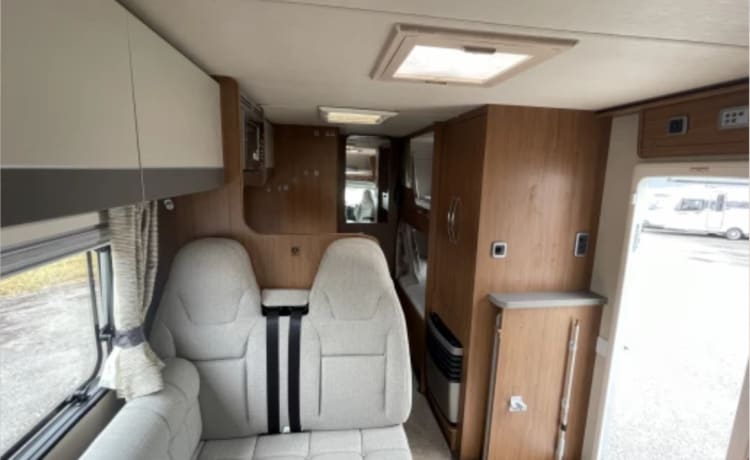 Way finder – 6 berth luxury motor home