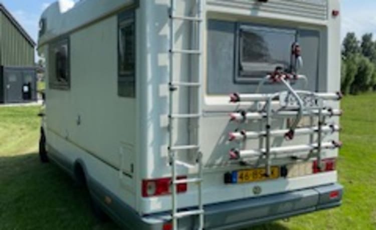 Camping-car spacieux et confortable