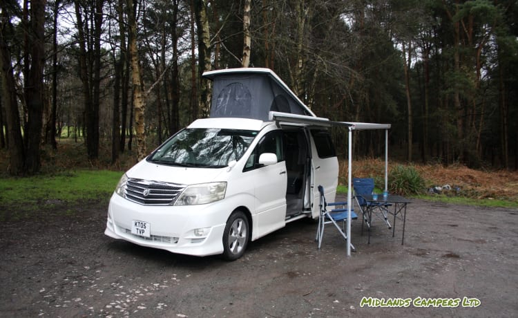 Skye – Toyota-Wohnmobil mit 4 Schlafplätzen aus dem Jahr 2005