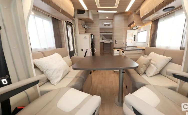 Mobil home Rapido. Suitable for free camping