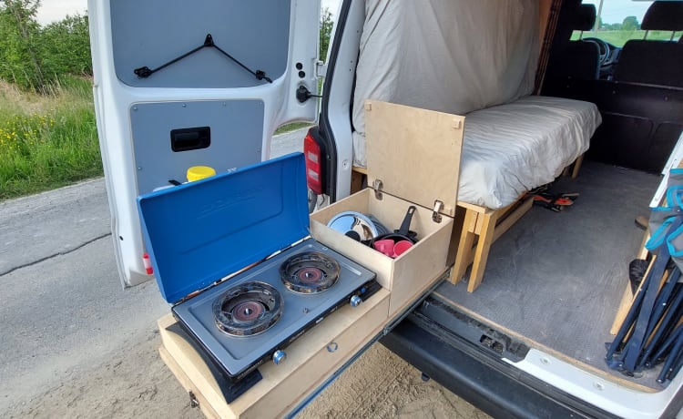 THE VAN – Gemütlicher DIY VW Camper von 2019