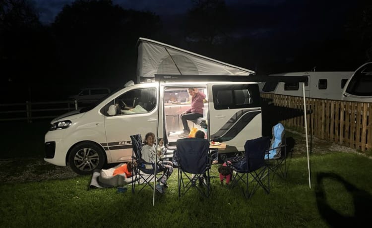 Blighty – Neuer Pop Top Campervan 4 Schlafplätze