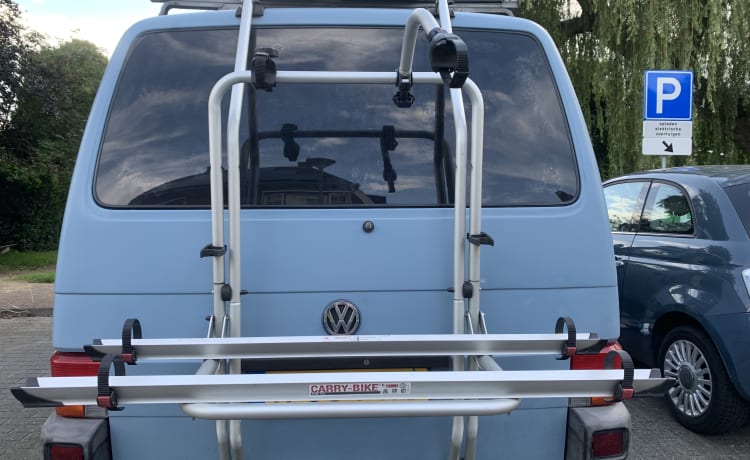 De Bus – Volkswagen T4 (2p) – perfekt für Ihren Urlaub!