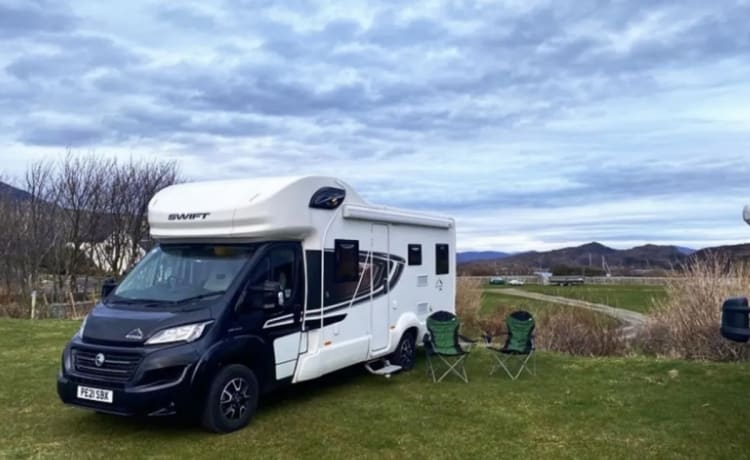 Hendy  – 6 berth Swift edge from 2021