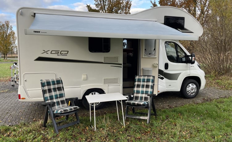 Camping-car 4 personnes (alcôve) l Fiat XGO Dynamic 20 à partir de 2019