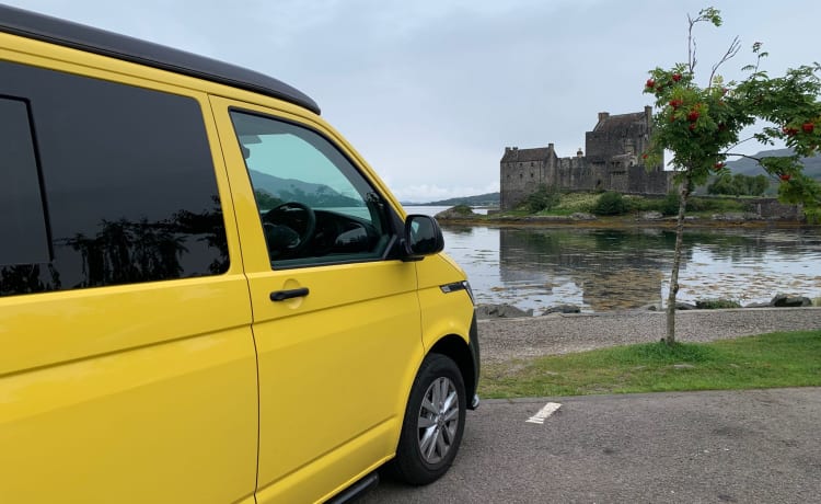 Sunny – Luxus-VW-Wohnmobil zu vermieten. Sitz in Glasgow, Schottland.