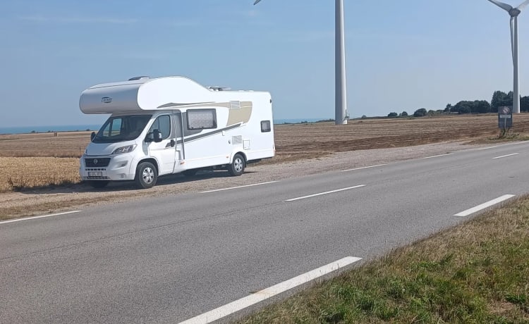 Rupelcamper – 6p Carado alcove uit 2019