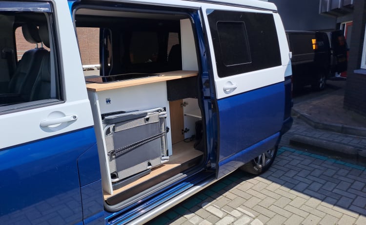 Prachtige verlengde volkswagen t5 camper. 180 pk