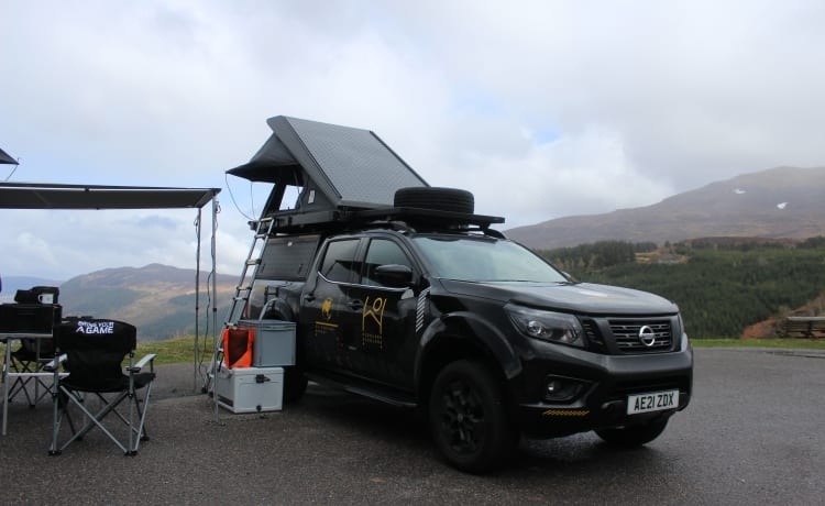 Highland Overland - Tenzing – Overland Trucks à louer dans les Highlands écossais (aéroport d'Inverness)