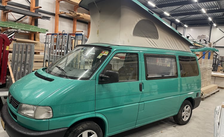 4p Volkswagen bus from 1997