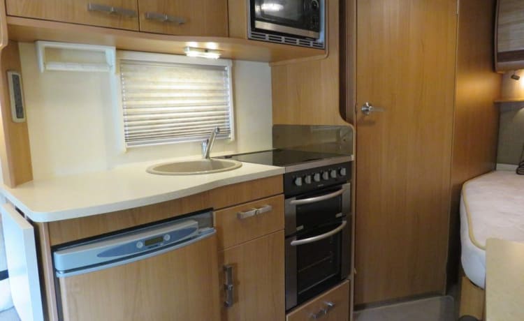 Wilma – Go OUT OUT in Wilma, 2 Seat belt, 4 berth Other semi-integrated from 2011