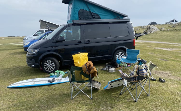 Cilla – VW T6 2019 4 slaapplaatsen