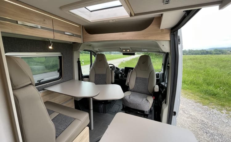 Maliki II – 5***** Dethleffs CamperVan - 2023 - full optional - 6,4 metri - 140 CV