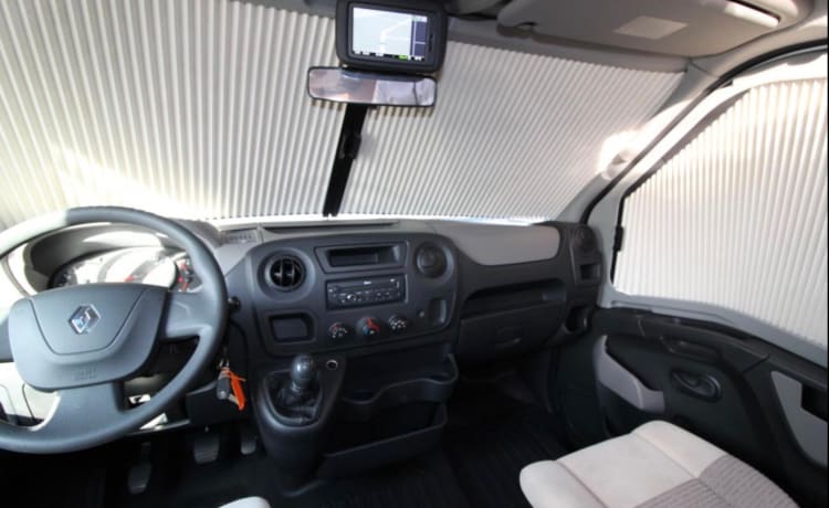 Fully and very luxuriously equipped 2 persons (max 3) Adria Matrix Suprème