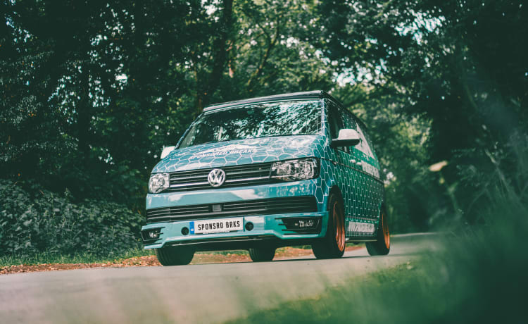 Sponsored Breaks – Free breaks for the most deserving! 4 berth Volkswagen Campervan from 2018