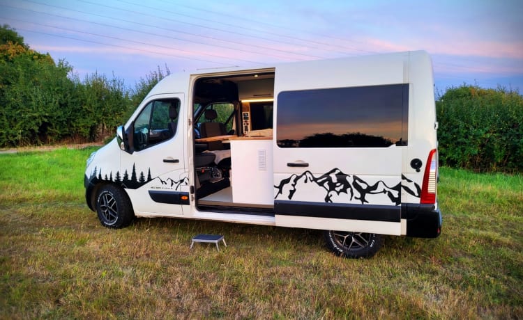 Van d'aventure luxueux, pas votre camping-car moyen (conversion 2022)