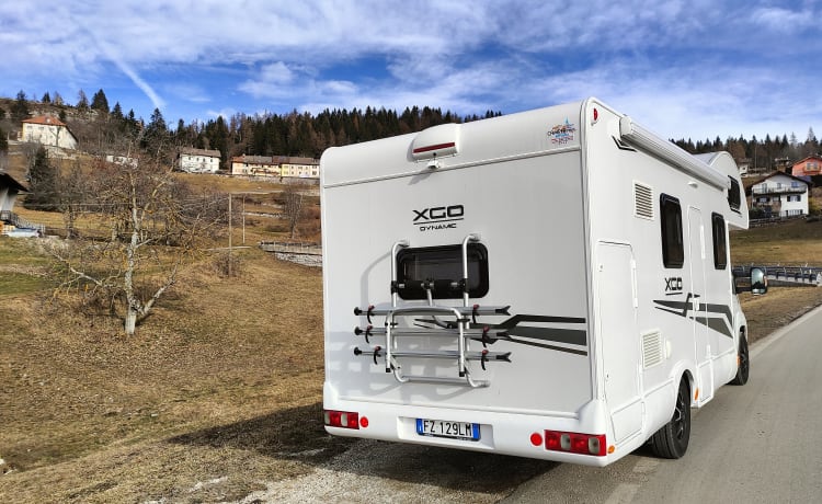 Coraggio – Family camper for 7 people ideal for a free stopover