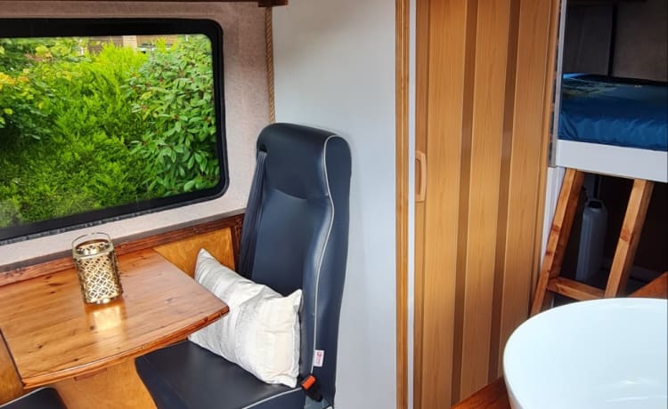 Doris – Fiat Ducato camper conversion