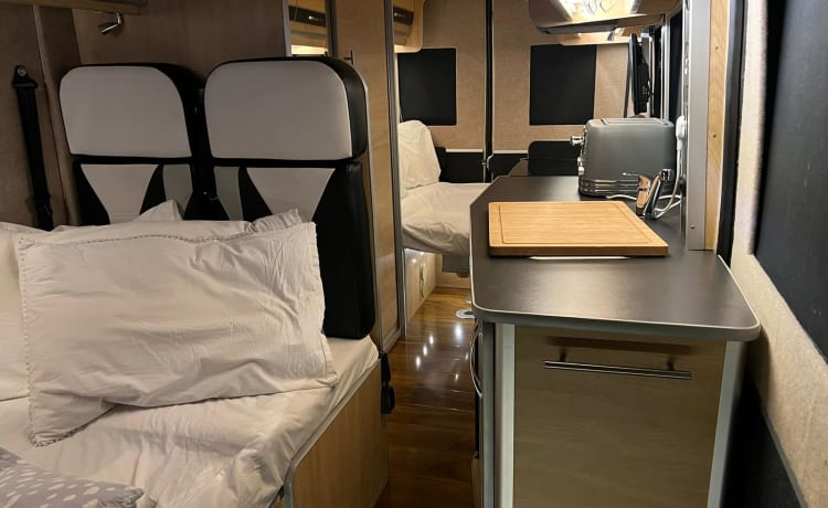 4 berth Peugeot semi-integrated from 2016