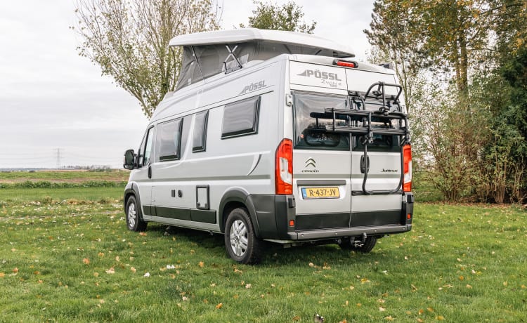 Fijnja – Luxury 4 pers. Pössl bus camper with sleeping lifting roof from 2019