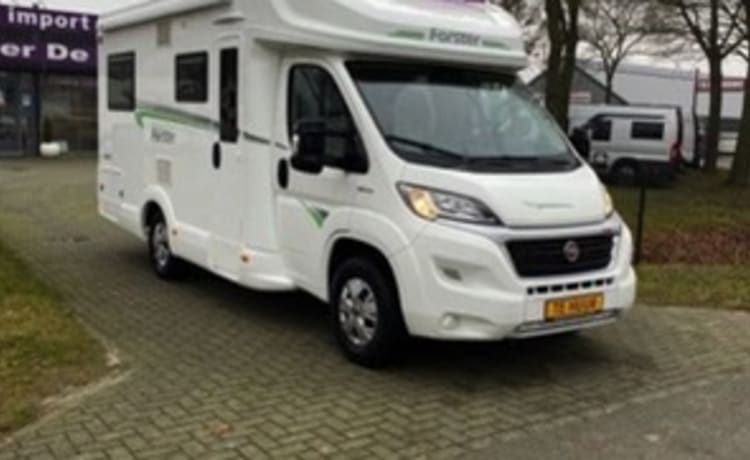 Nieuwe luxe Eura-mobil- Forster