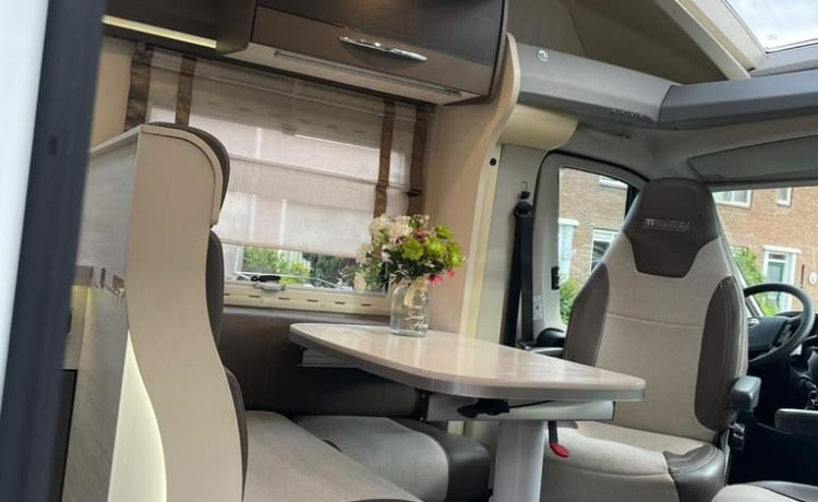 LUXE VAKANTIE CAMPER FIAT CHAUSSON