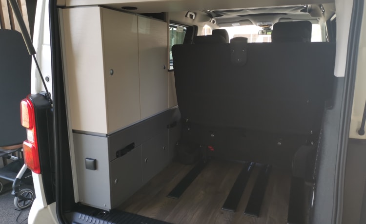 Michel  – Huur Van camper 4 bedden