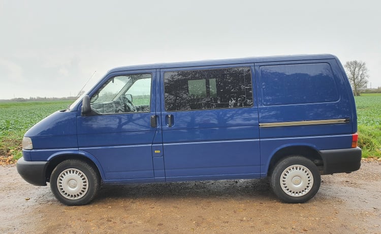 Hilary – Klassieke VW T4 Handgeschakelde 2-persoons camper