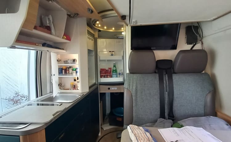 Bob – MAXIVAN KNAUS BOXLIFE 4 echte Betten / 2 Innenschlafzimmer