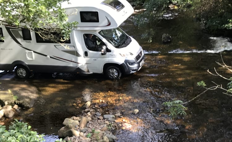 Jaggy Thistle – Jaggy Thistle Motorhome Hire no additional costs